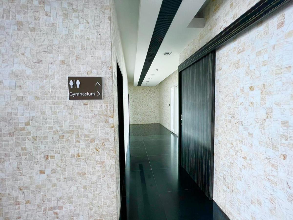 The Platinum Klcc By Cozy White Apartment Kuala Lumpur Exterior photo