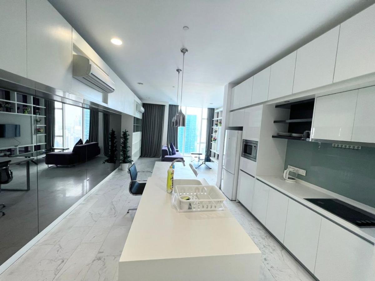 The Platinum Klcc By Cozy White Apartment Kuala Lumpur Exterior photo