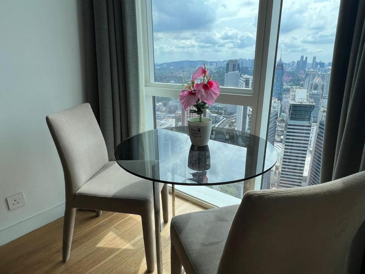 The Platinum Klcc By Cozy White Apartment Kuala Lumpur Exterior photo
